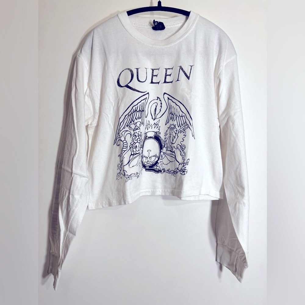 Queen We Are The Champions Graphic Long Sleeve Cropped Shirt Top